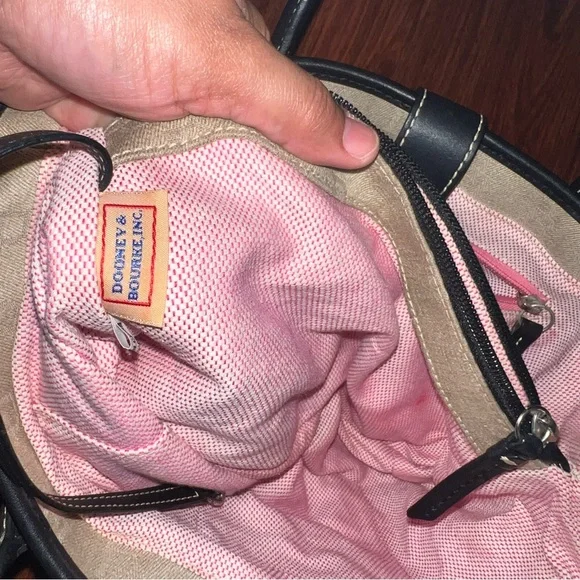 Dooney & Bourke Beige Canvas Shoulder Bag with Black Trim - Picture 12 of 12